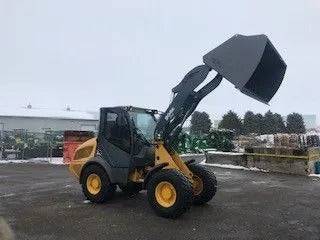 Berlon Compact Articulating Loader Bucket - Mammoth