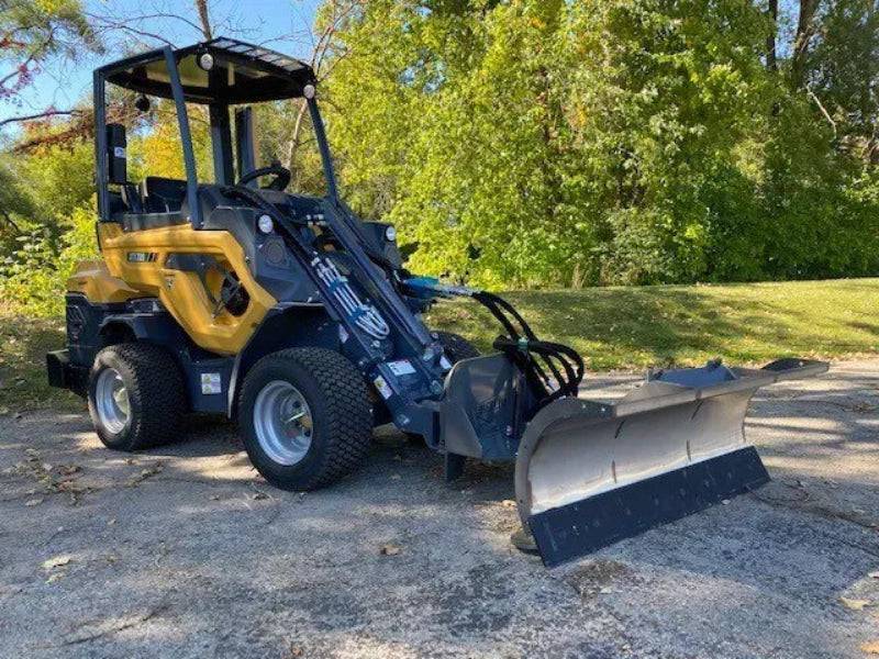 Berlon Mini Snow Blade for Skid Steers & Tractors - Mammoth